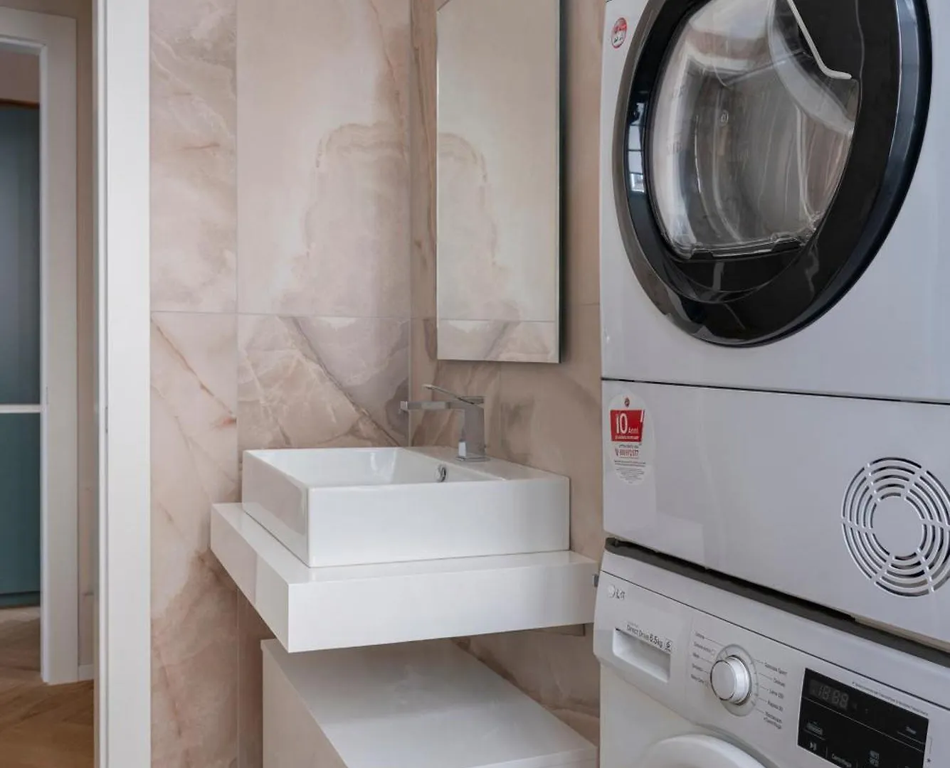 Elegance Family Apartment Como Italien