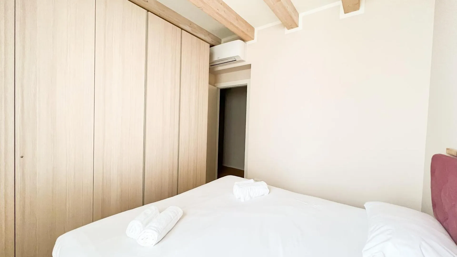 Elegance Family Apartment Como Italien